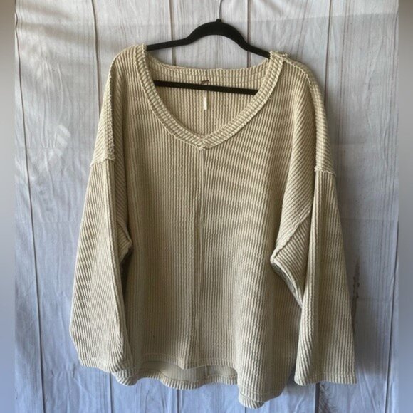 FREE PEOPLE V-NECK SWEATSHIRT - Picture 6 of 6